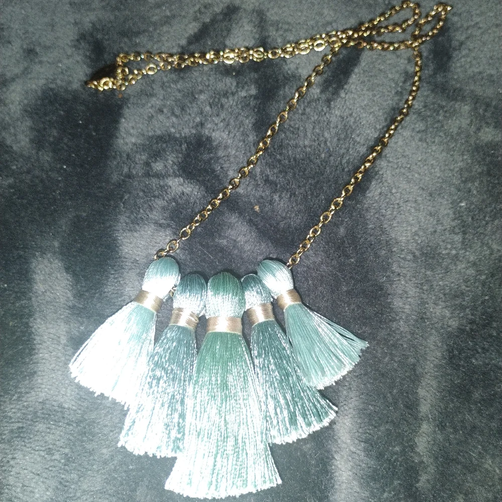 Miss Ivy Pearl Five Fringe Tassel Gold Necklace NEW